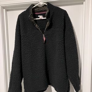 Preowned Carbon 2 Cobalt Men's Large Sherpa Fleece Pullover, Black w/gray collar